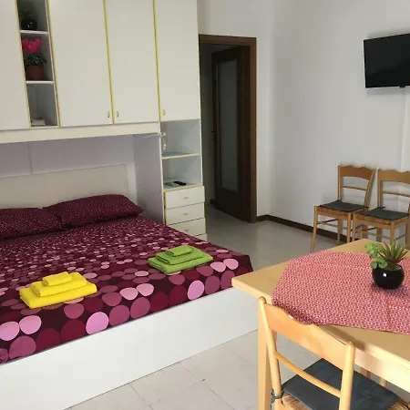 Alloggio Paradiso Apartment *