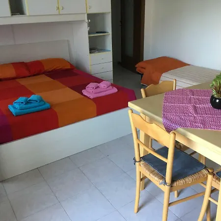 Apartment Alloggio Paradiso *